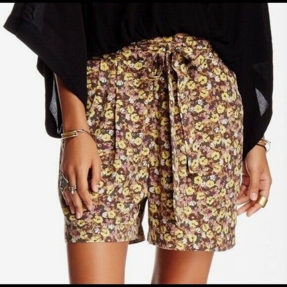 Free People Pants - Free People Layla Floral Shorts